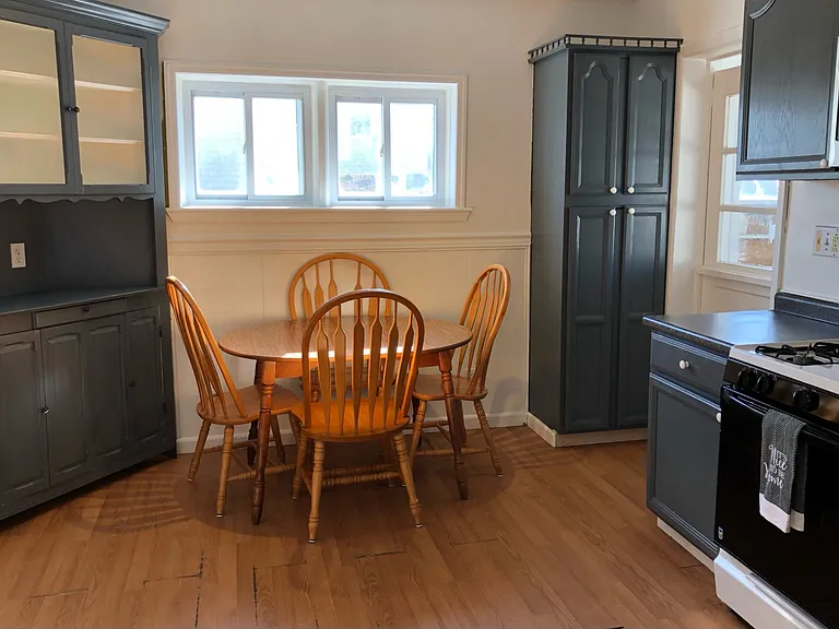 317 Summit Ave — Photo 6