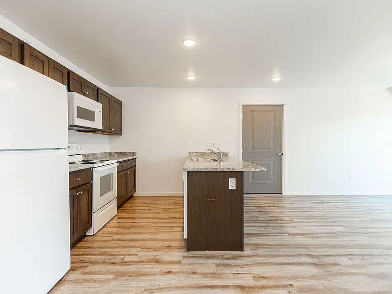 Cottonwood Corner Apartments — Photo 18