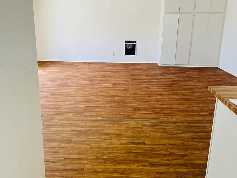 Cordary Apartments — Photo 13