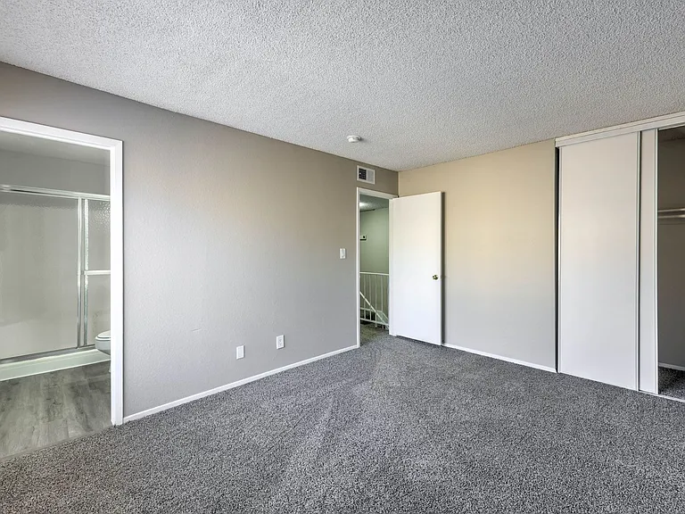 1481 Living Desert Dr #B — Photo 10