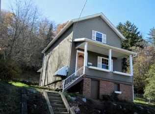 26 Locust St, Greensburg, PA