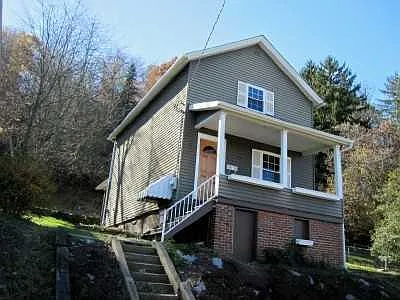 26 Locust St photo 1