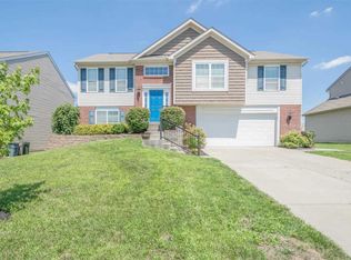 902 Providence Ct, Trenton, OH 45067