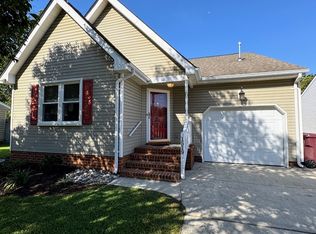 1519 Lilac Ave, Chesapeake, VA 23325