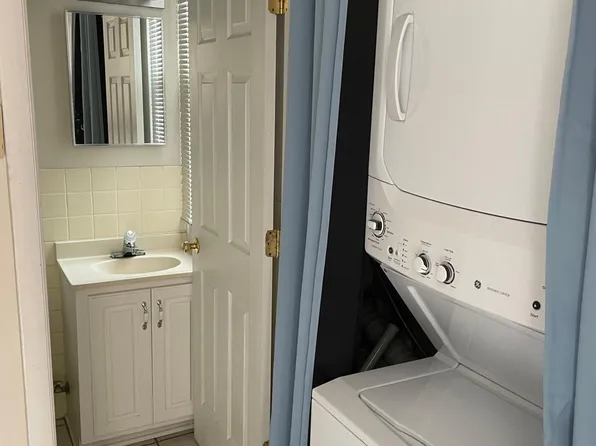 201 Pensacola Beach Rd, Gulf Breeze, FL