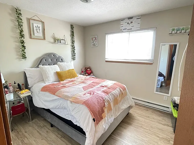 29 Youngman Rd #4 — Photo 6