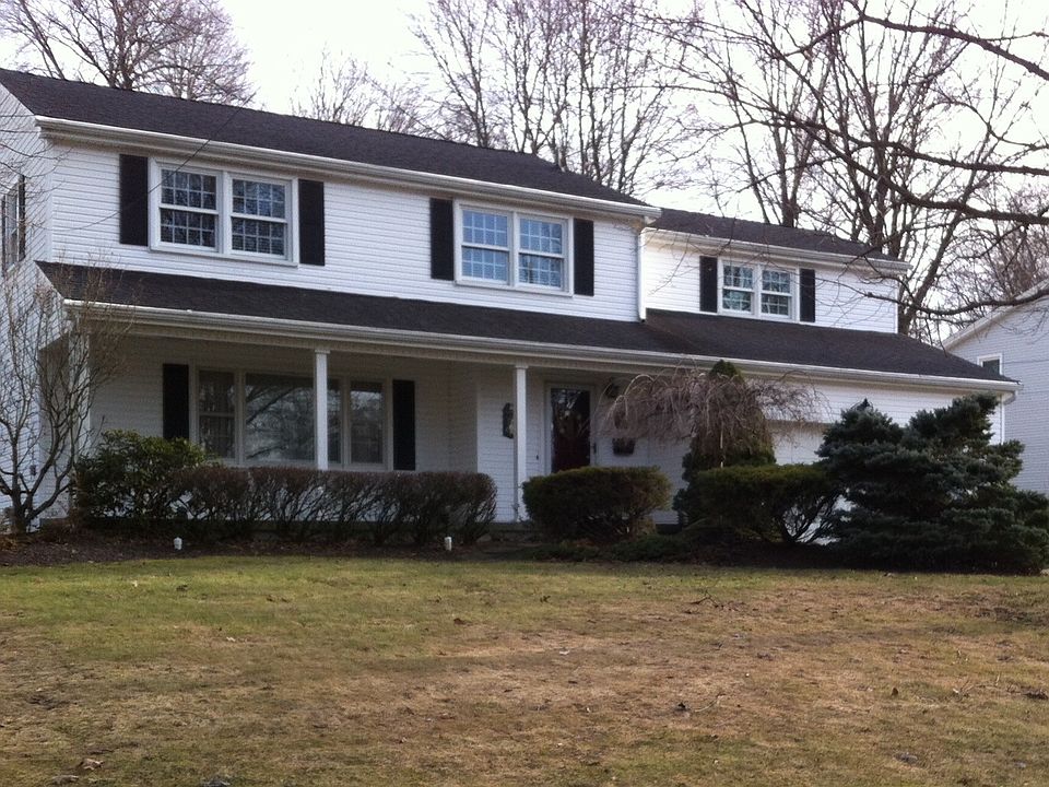 1st image of 713 Mapleridge Dr