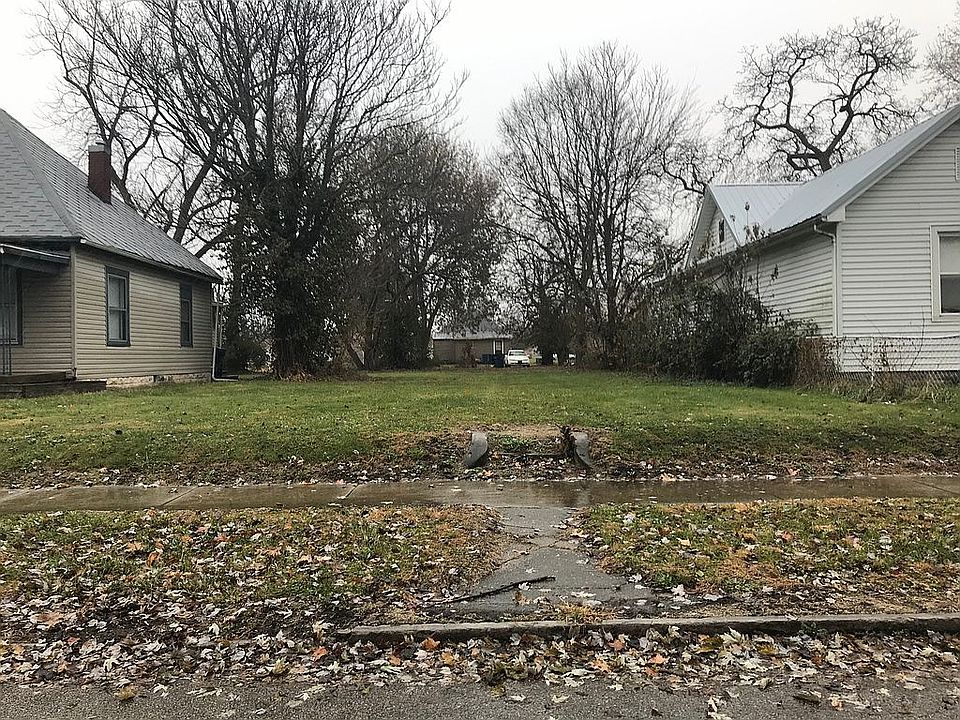 1st image of 1414 S 11th 1/2 St