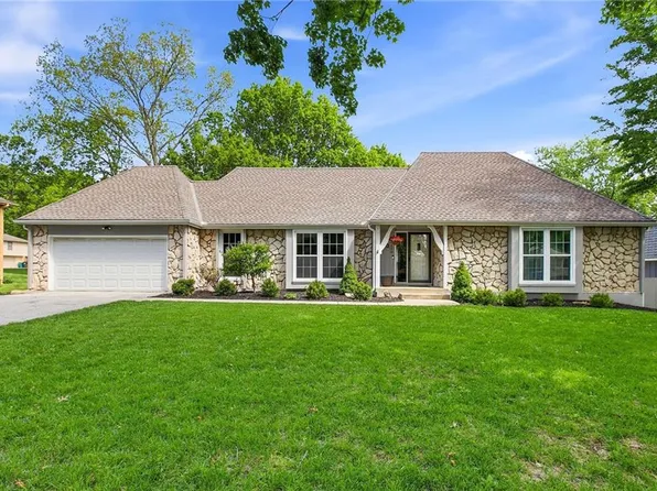 2110 W 120th St, Leawood, KS 66209