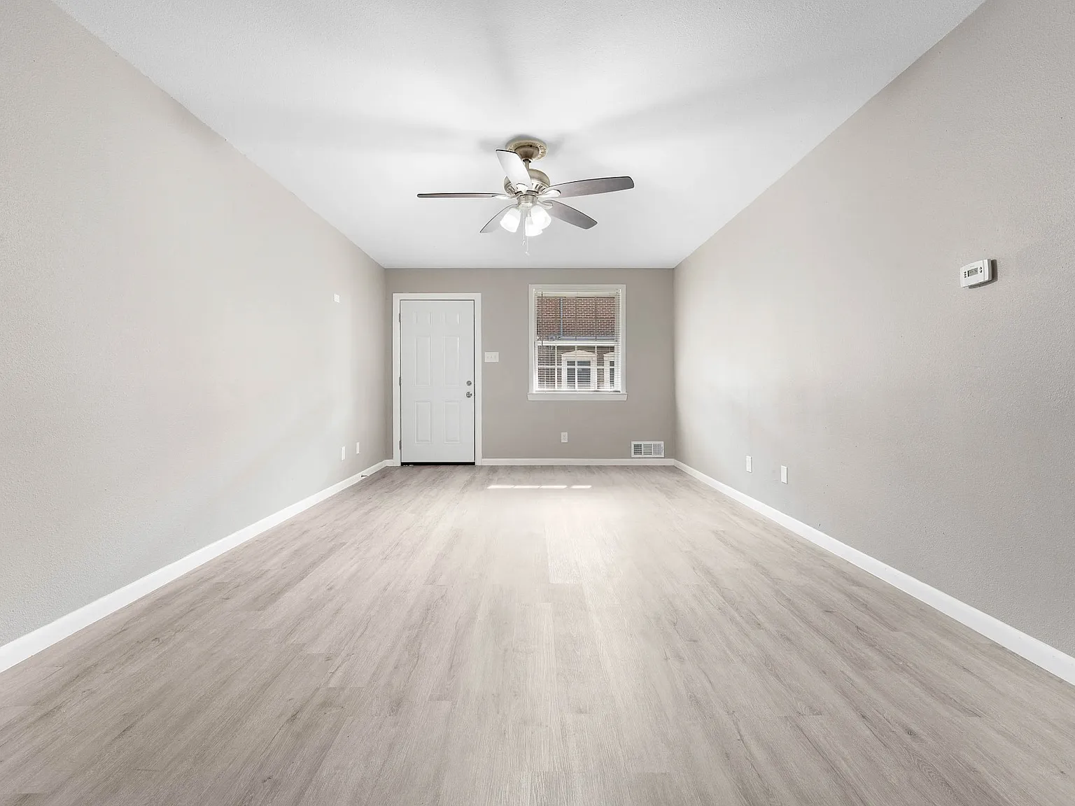 1 bed, 780 sqft, $925 — Photo 3