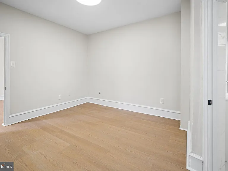 775 S 8th St #2R — Photo 9