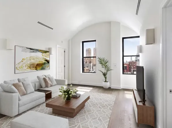 154 West 70th Street PENTHOUSE-N image 1 of 21