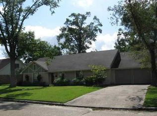 5775 Serene Dr, Beaumont, TX 77706