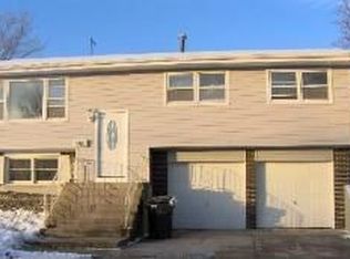 4760 Flossmoor Rd, Country Club Hills, IL 60478