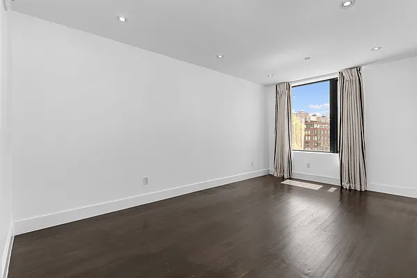 Rented by Corcoran | media 25