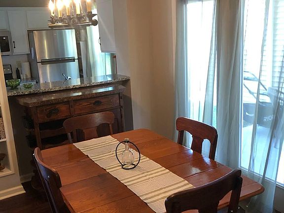 4th image of 3585 Arbor Dr