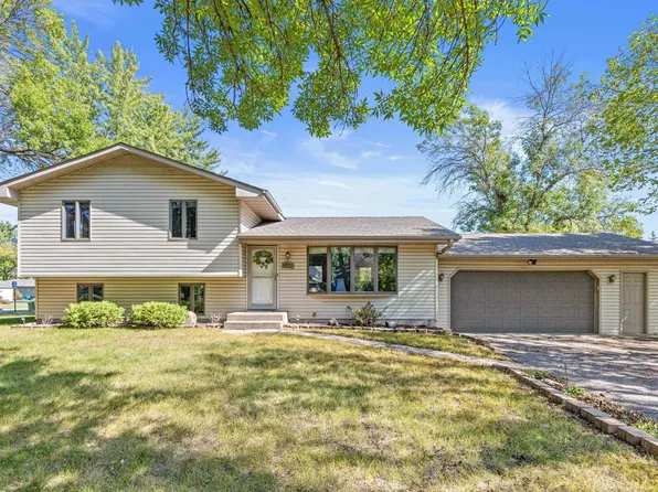 11508 Georgia Ave N, Champlin, MN 55316