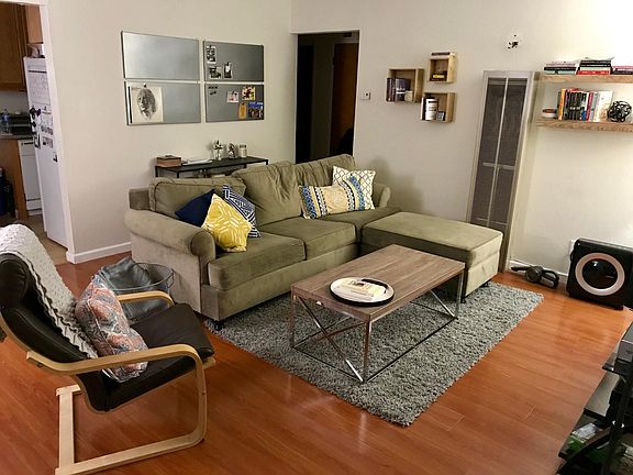 5th image of 35 Lavonne Dr APT 3