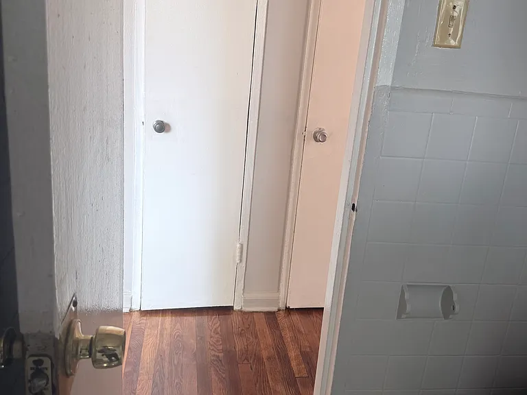 716 Sanford Ave #B — Photo 7