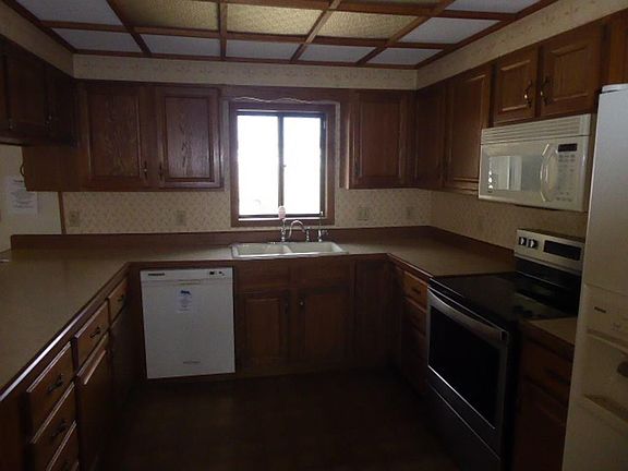 4th image of 4645 Lux Ave