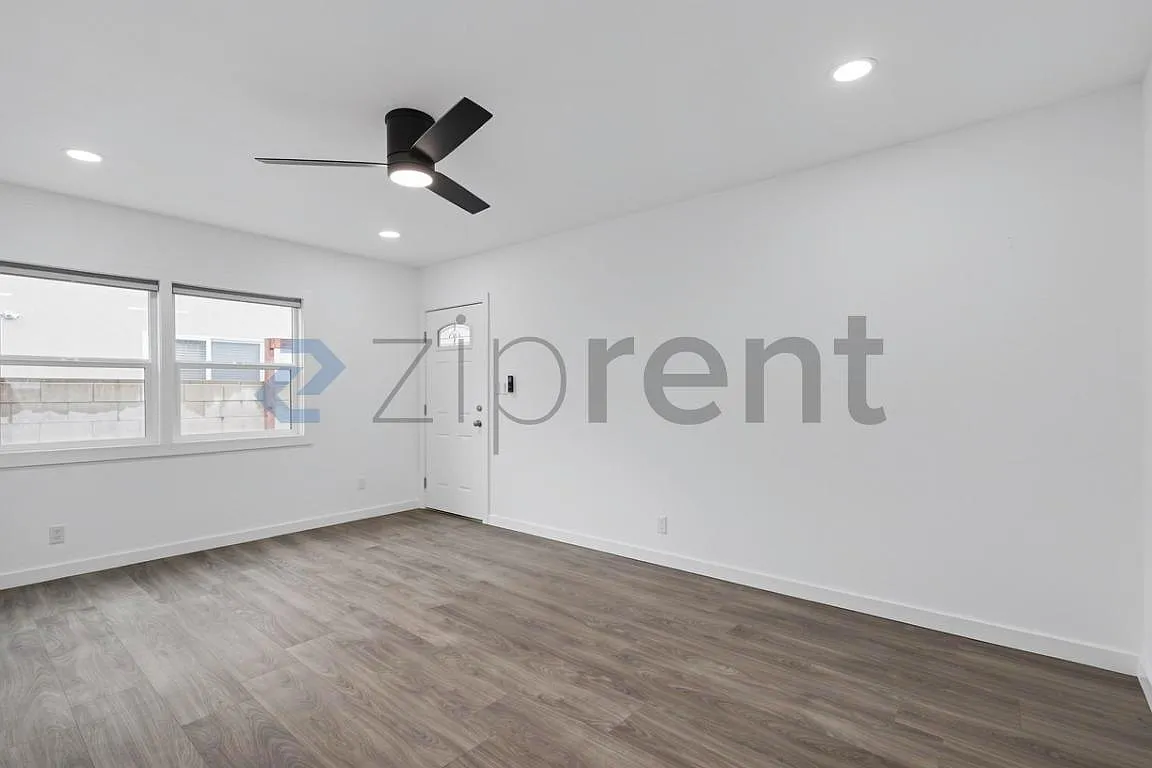 1 bed, 700 sqft, $2,475 — Photo 4