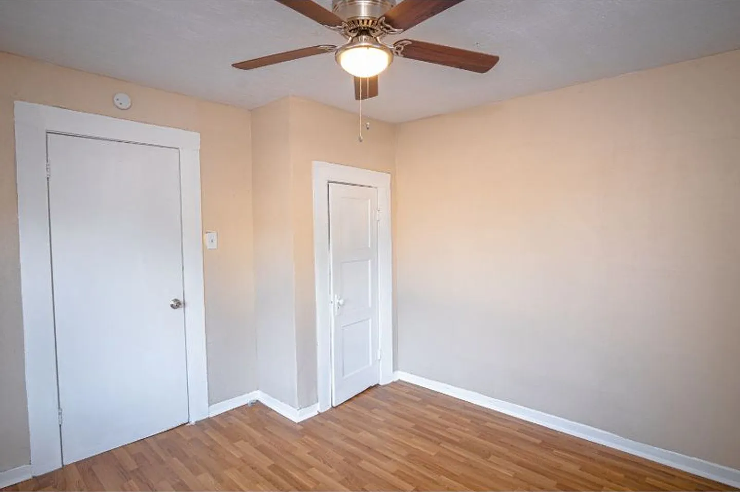 Happy and Convenient Home Near Downtown — Photo 3