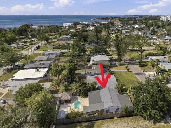 3947 Huntington St NE, Saint Petersburg, FL 33703