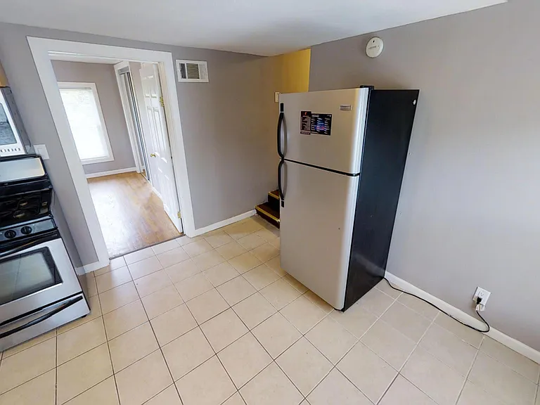 1111 E Colvin St #2 — Photo 6