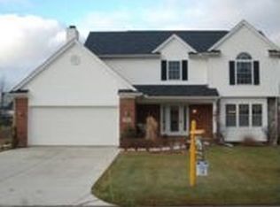 3962 Dun Rovin Ct, Commerce Township, MI 48382