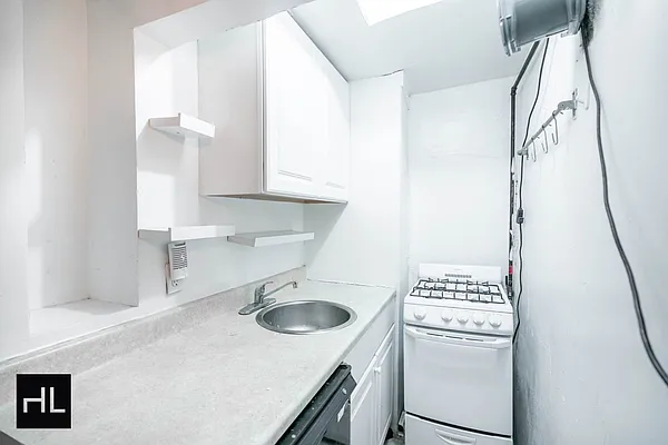 Rented by Highline Residential | media 9