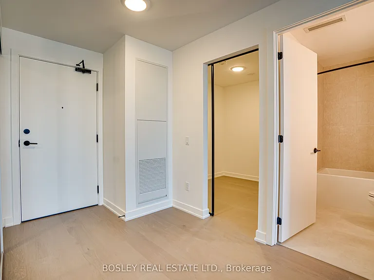 91 Montclair Ave #812 — Photo 3