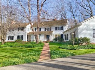 1185 Fox Hill Dr, Gates Mills, OH