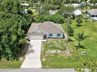1555 Cownie Ln, Sebastian, FL 32958
