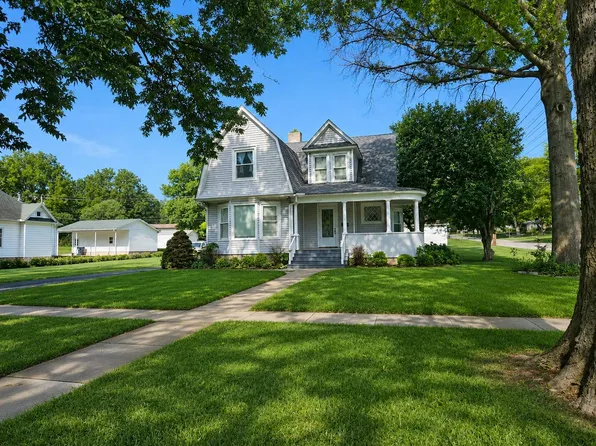 625 Wisconsin Ave, Holton, KS 66436