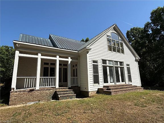 5th image of 600 Barney Rd
