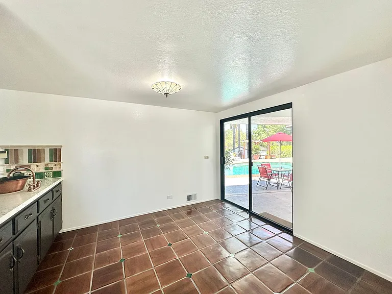 1650 Winterwarm Dr — Photo 15