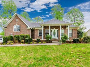 1007 Washington Dr, Cottontown, TN
