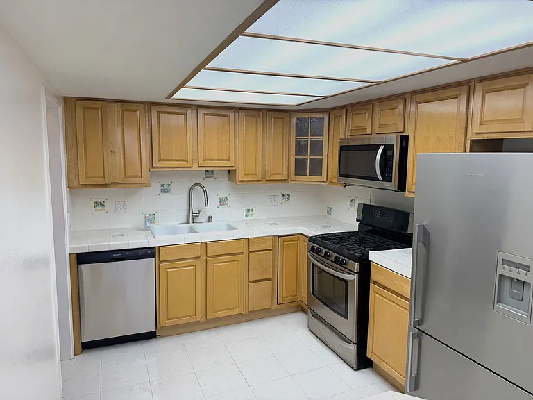 8162 Manitoba St #308 — Photo 3