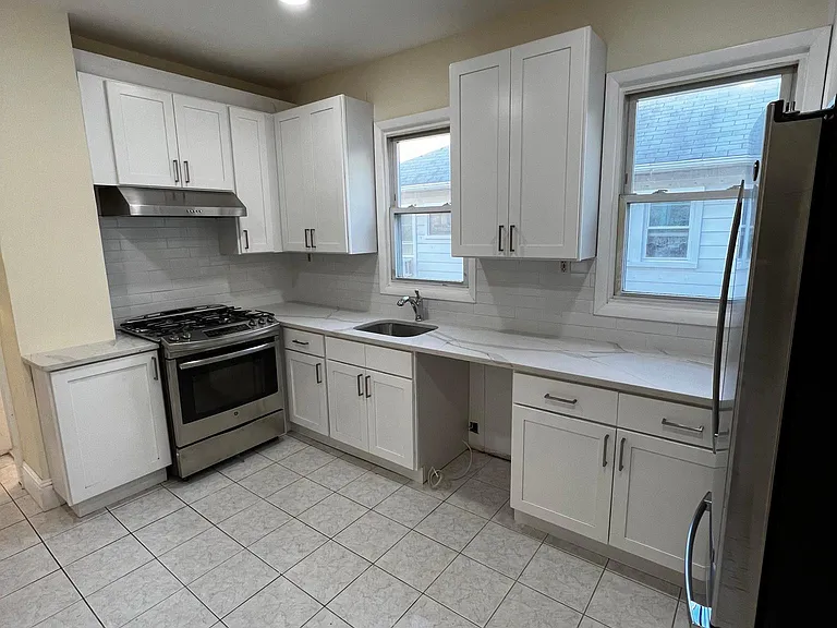 69 Trimble Ave #2 — Photo 2