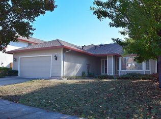 2202 Sunlit Ann Dr, Santa Rosa, CA 95403