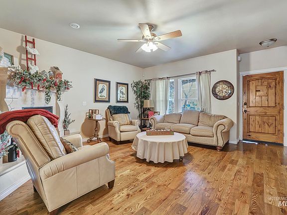 4th image of 2251 Canyon Trail Way