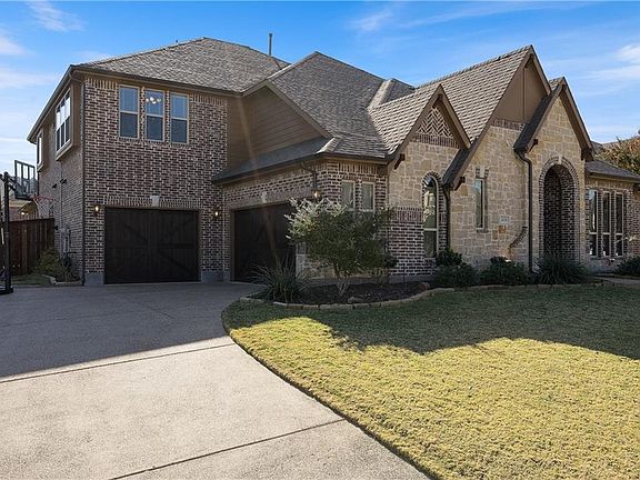 2nd image of 2620 Stonybrook Dr