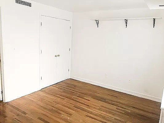 5th image of 27 E 131st St