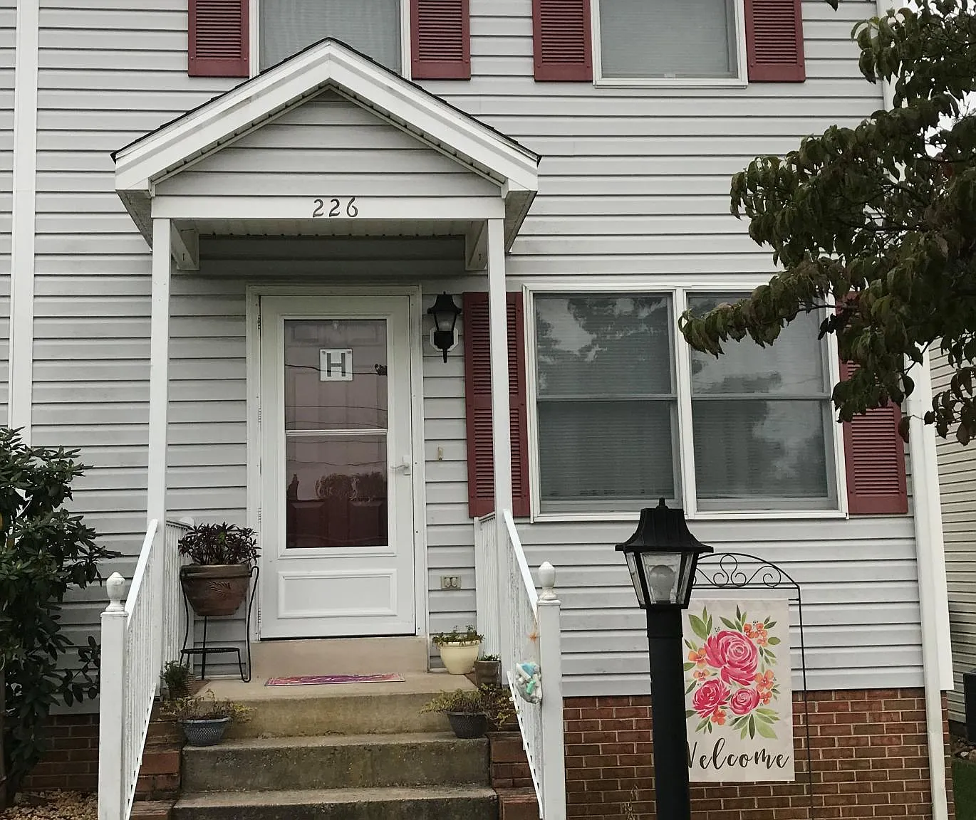 2 bed, 1.5 bath, 1152 sqft, $1,475 — Photo 1