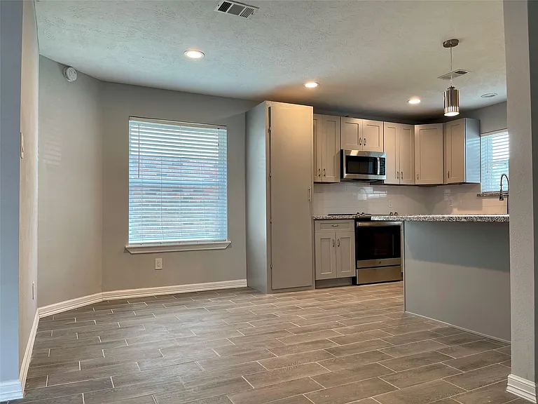 9415 Westacre Pl — Photo 14