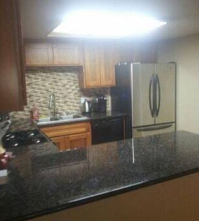 4th image of 5932 Hilltop Dr