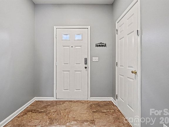 5th image of 7611 Abigail Glen Dr