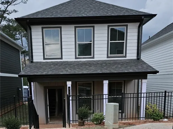 310 Dempsey Dr, Fayetteville, GA 30214