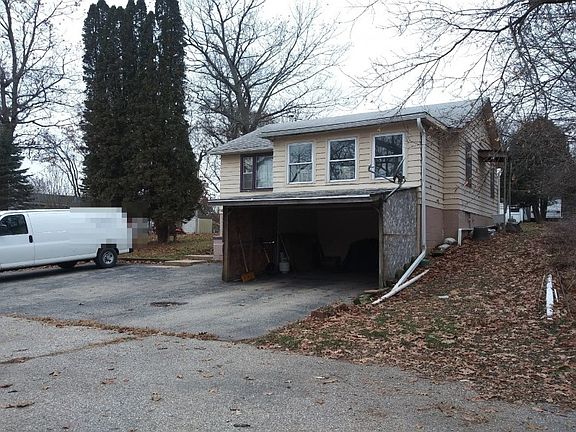 2nd image of N3333 Acacia Rd
