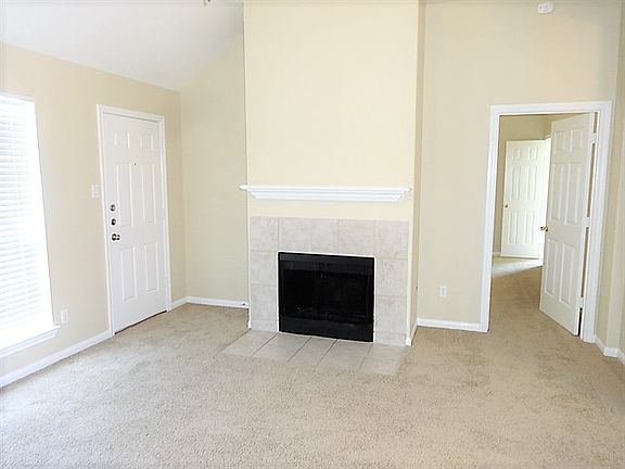 3rd image of 2507 Orchard Run Way